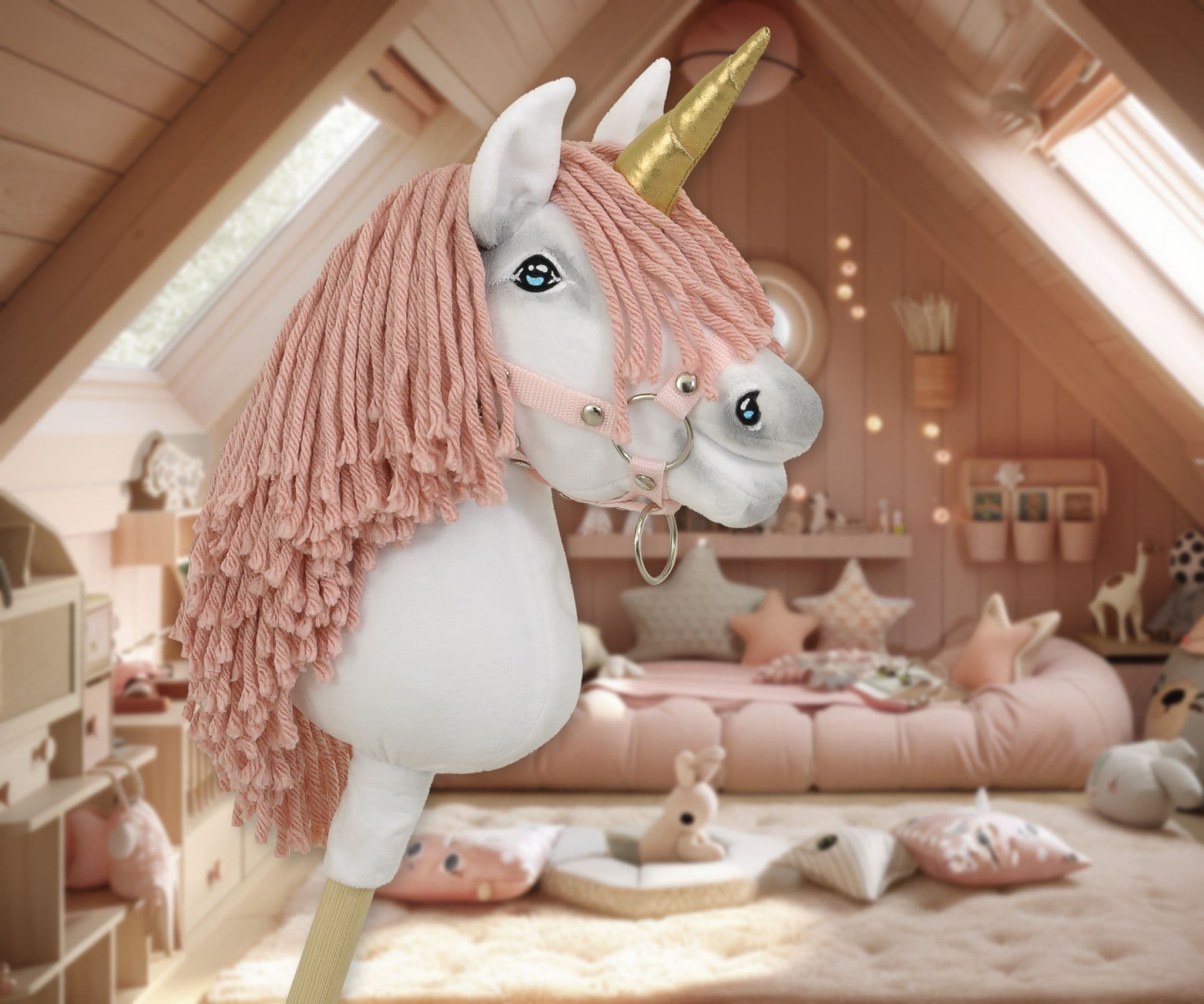 Hobby Horse Jednorożec na kiju mały biały, grzywa brudny róż i złoty róg